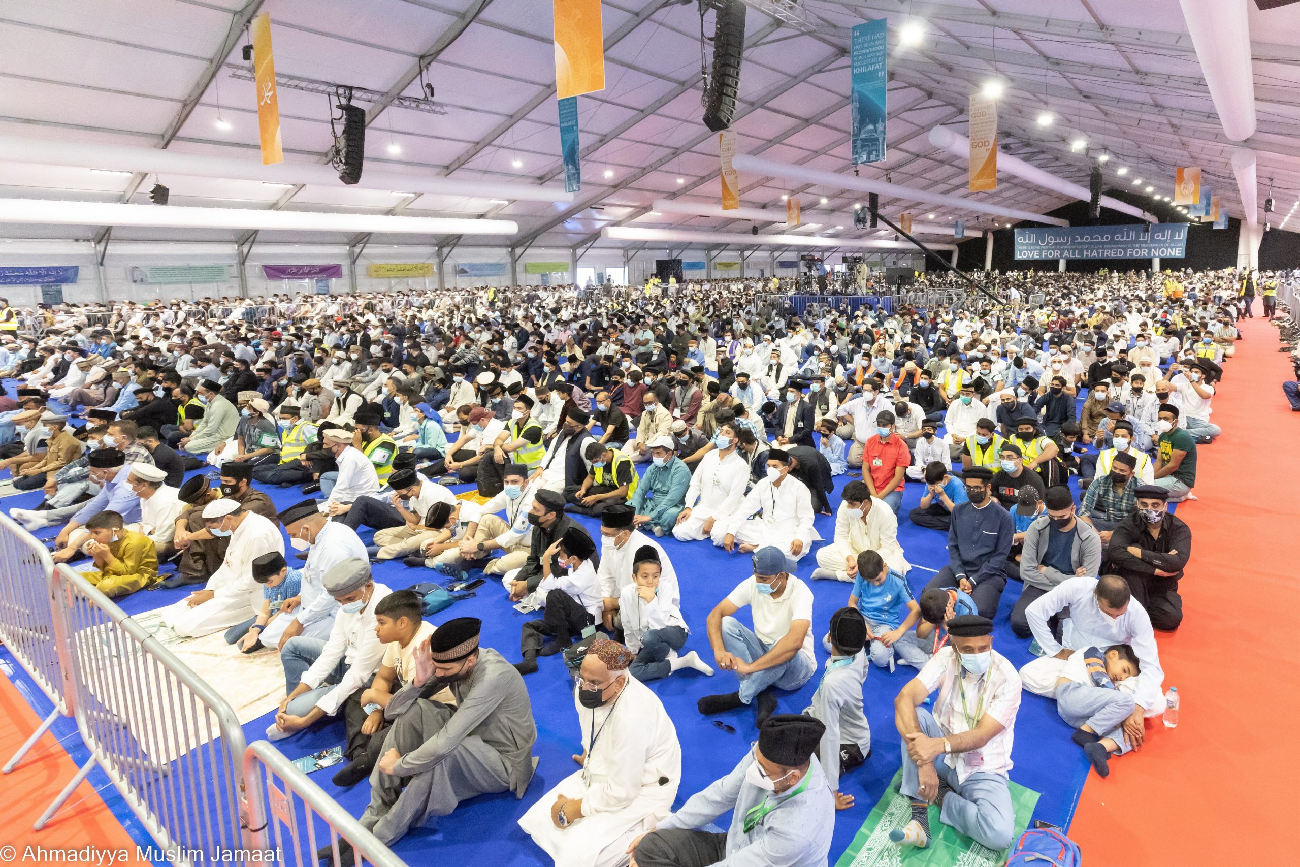 UK’s largest Islamic Convention brings together 30,000 British Muslims